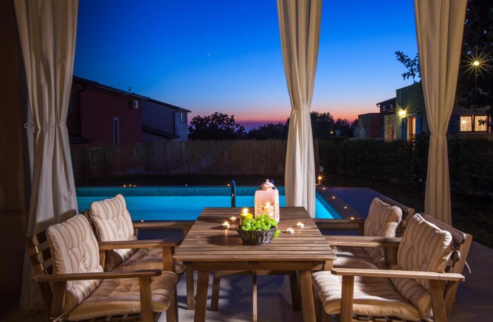 Villas Vilanija Umag Exteriör bild